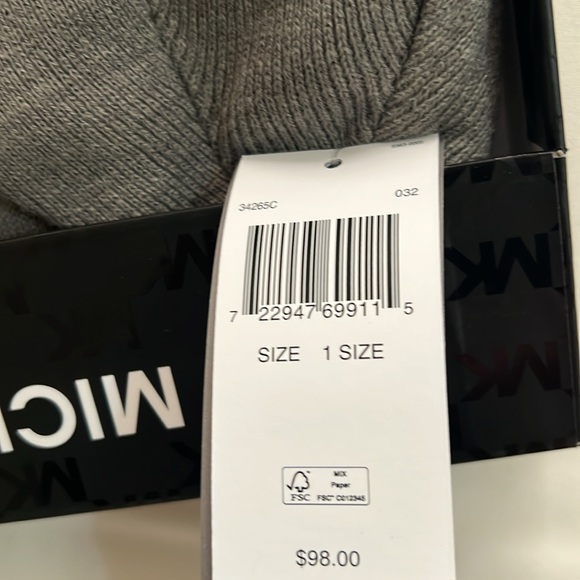 NWT Michael Kors gray Scarf and Hat Men Gift Set - Picture 4 of 5